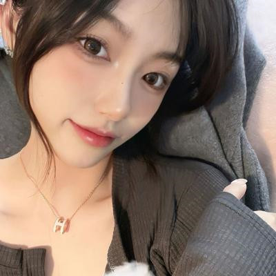 好看高清的ins高级质感干净女头