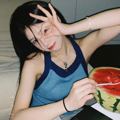 好看高清的ins高级质感干净女头