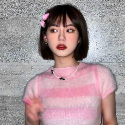 ins高级质感干净精致女生头像图片