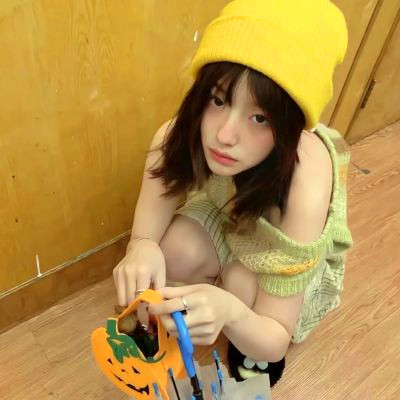 ins高级质感干净精致女生头像图片