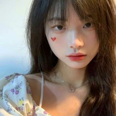 ins高级质感干净精致女生头像图片
