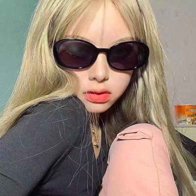 ins高级质感干净精致女生头像图片