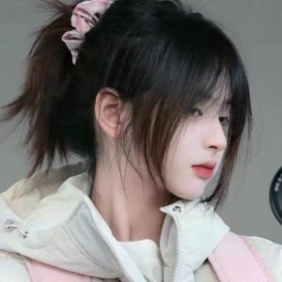 ins高级质感干净精致女生头像图片