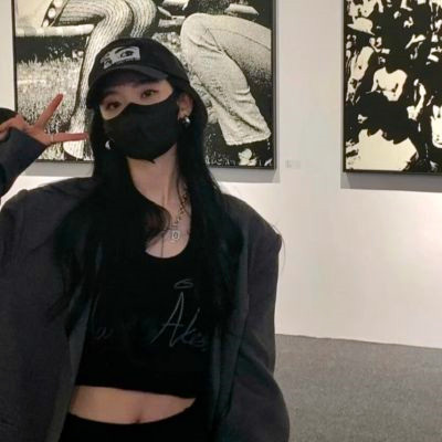 ins高级质感干净精致女生头像图片