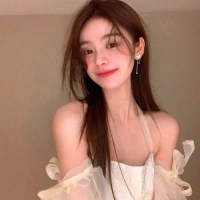 ins高级质感干净精致女生头像图片