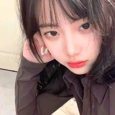 ins高级质感干净精致女生头像图片