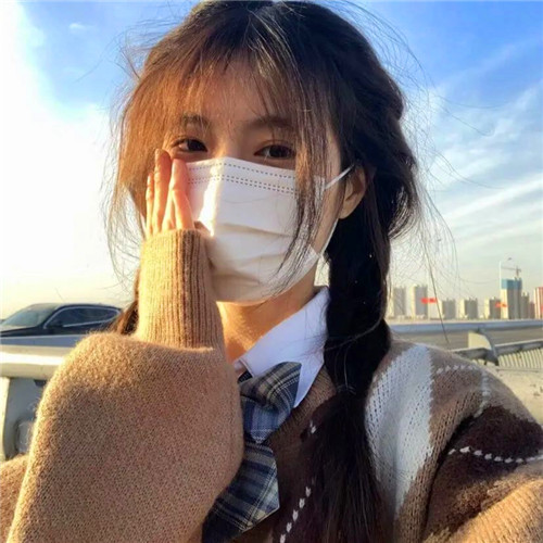 ins风高级质感女头像图片