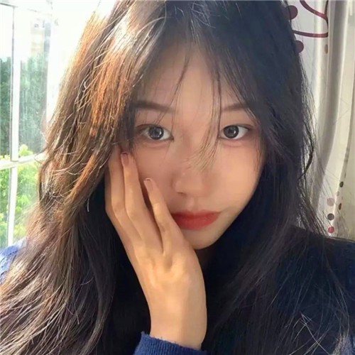 ins风高级质感女头像图片