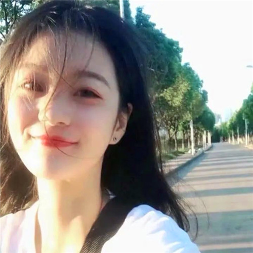 ins风高级质感女头像图片