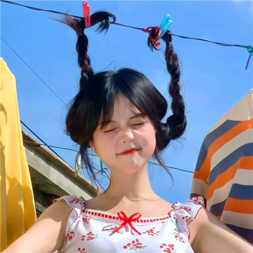 ins风高级质感女头像图片