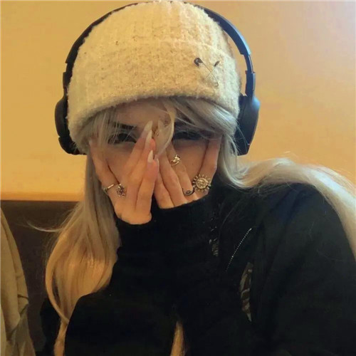 ins风高级质感女头像图片