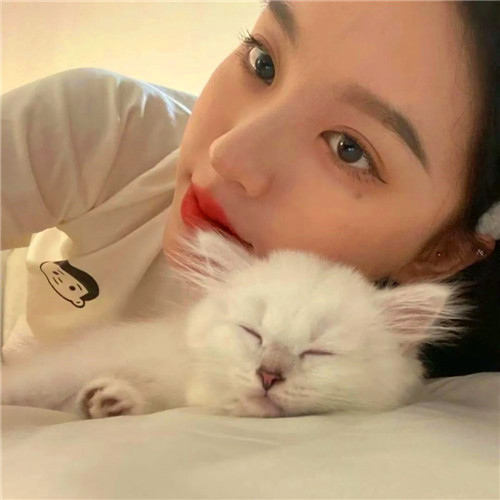 ins风高级质感女头像图片