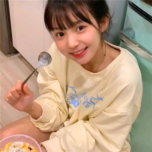 ins风高级质感女头像图片