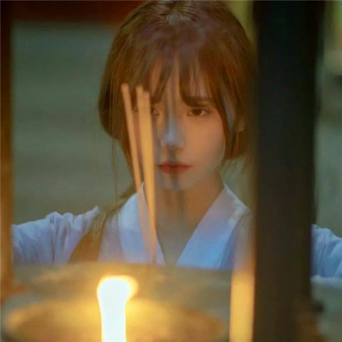 ins风高级质感女头像图片