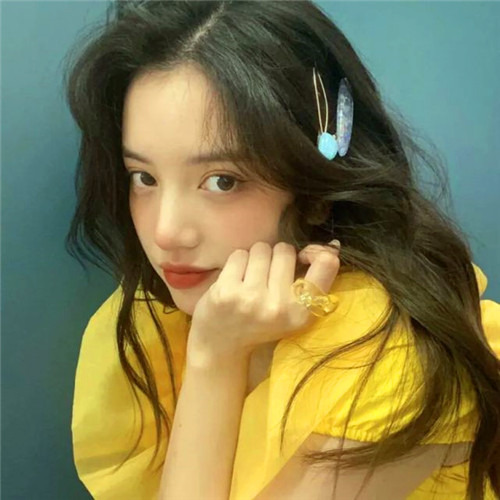 ins风高级质感女头像图片