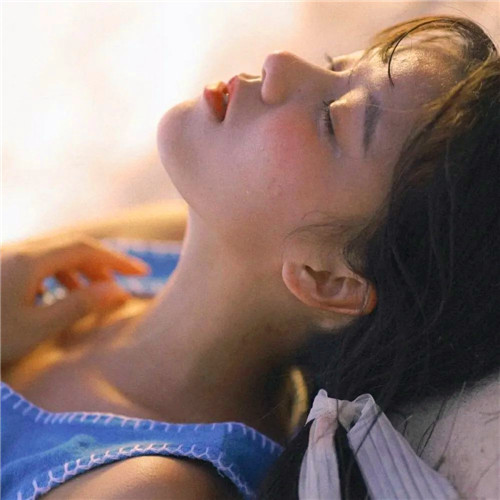 温柔头像ins高级质感女