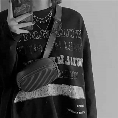头像女ins高级质感黑白真人图片