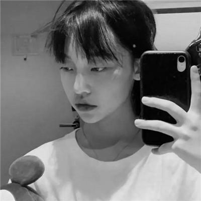 头像女ins高级质感黑白真人图片