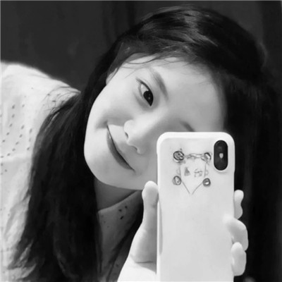 头像女ins高级质感黑白真人图片