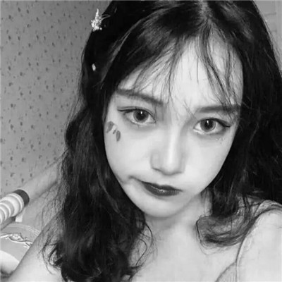头像女ins高级质感黑白真人图片