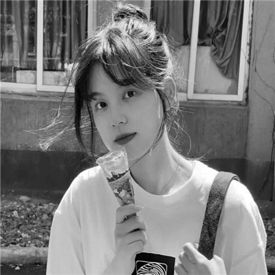 头像女ins高级质感黑白真人图片