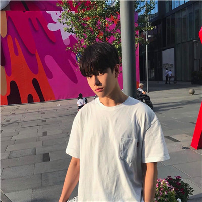 单人头像ins高级质感男