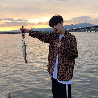单人头像ins高级质感男