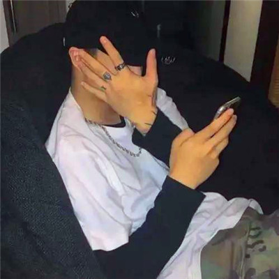 单人头像ins高级质感男