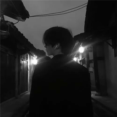 单人头像ins高级质感男