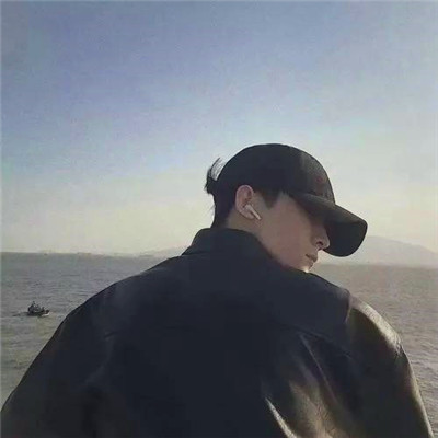 单人头像ins高级质感男