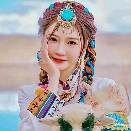 草原名族风唯美女生头像图片