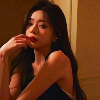 看了会脸红的禁欲系情侣头像