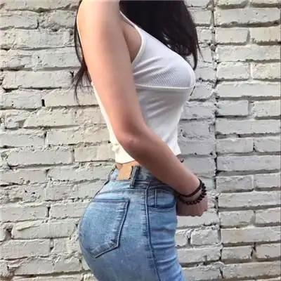 胸大的姑娘的图片头像