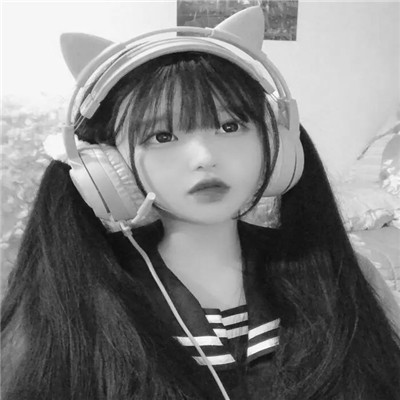 真人少女心头像仙气黑白高清图片