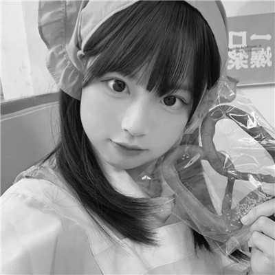 真人少女心头像仙气黑白高清图片
