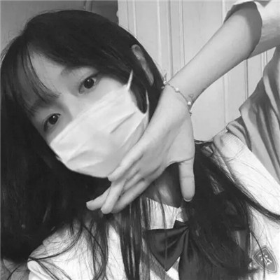 真人少女心头像仙气黑白高清图片