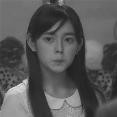 真人少女心头像仙气黑白高清图片