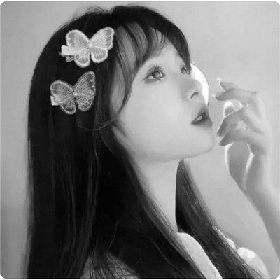 真人少女心头像仙气黑白高清图片
