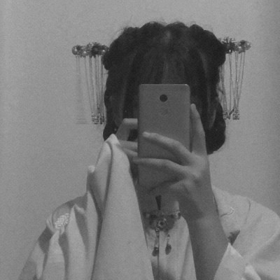 真人少女心头像仙气黑白高清图片