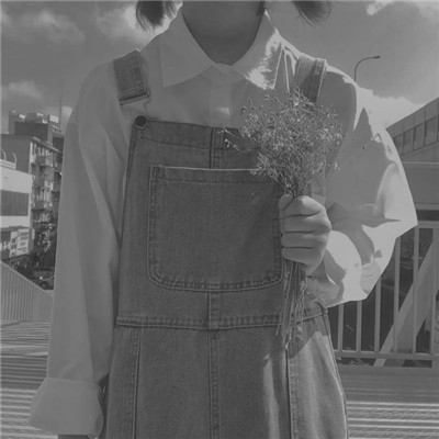 真人少女心头像仙气黑白高清图片