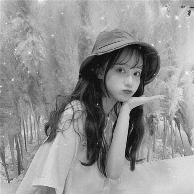 真人少女心头像仙气黑白高清图片