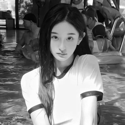 黑白女生头像图片真人