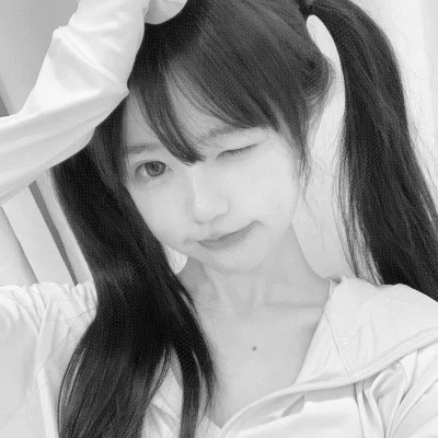 黑白真人女头图片