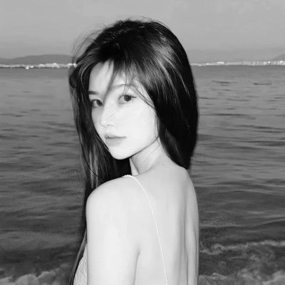 黑白真人女头图片