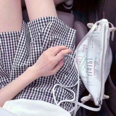 能看到女生所有部位的头像图片