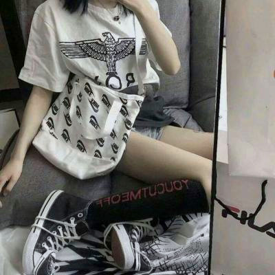 能看到女生所有部位的头像图片
