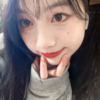 好看的女生qq头像真人图片