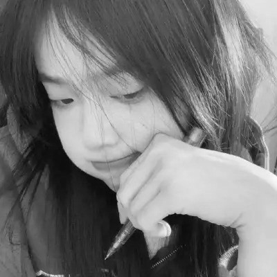 qq头像女生黑白少女高清图片