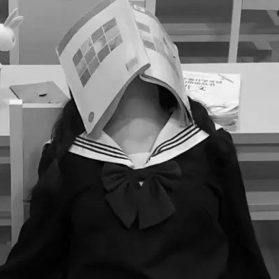 qq头像女生黑白少女高清图片