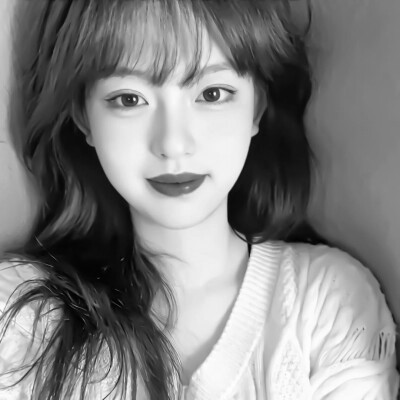 qq头像女生黑白少女高清图片